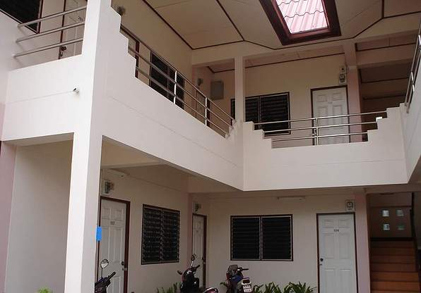 1 Bed Condo — photo 1
