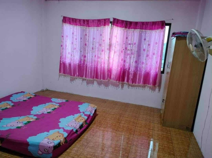 1 Bed Condo — photo 2