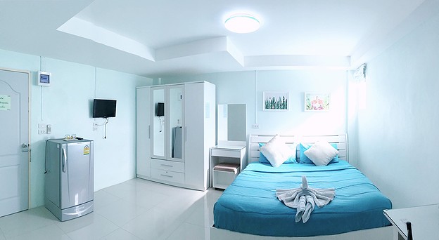 1 Bed Condo — photo 3