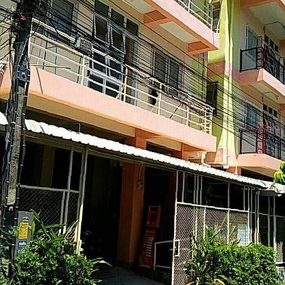 1 Bed Condo — photo 3