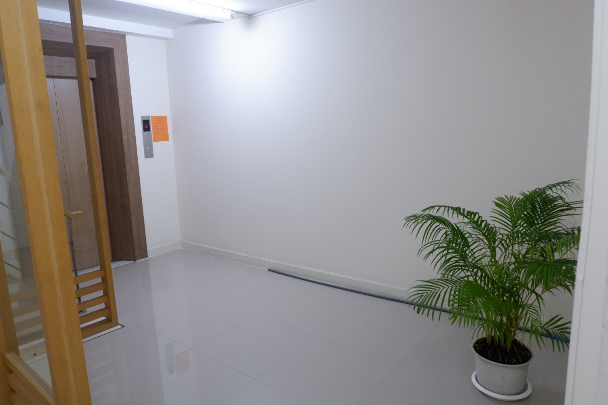 1 Bed Condo · Khlong San, bangkok — photo 3