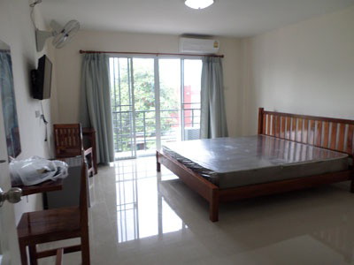 1 Bed Condo — photo 1