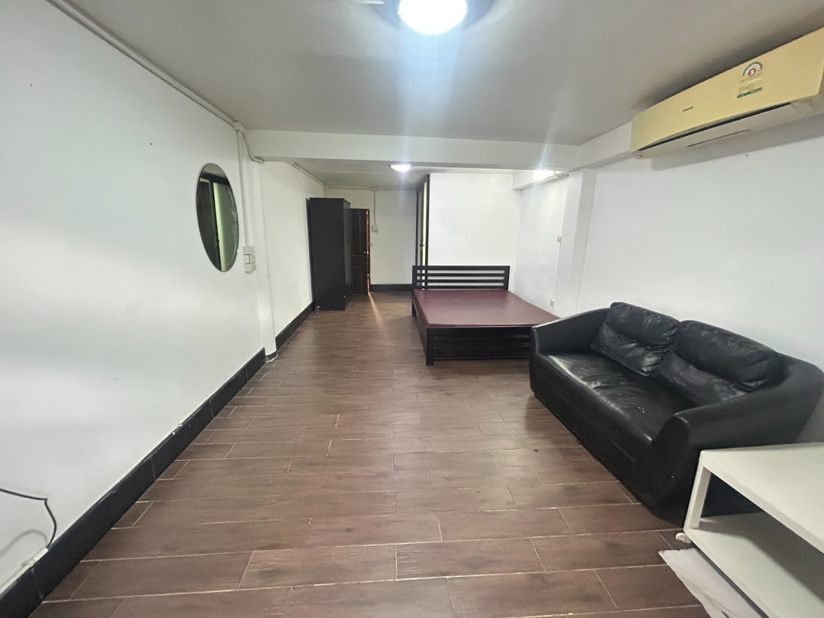 1 Bed Condo · Khlong San, bangkok — photo 1