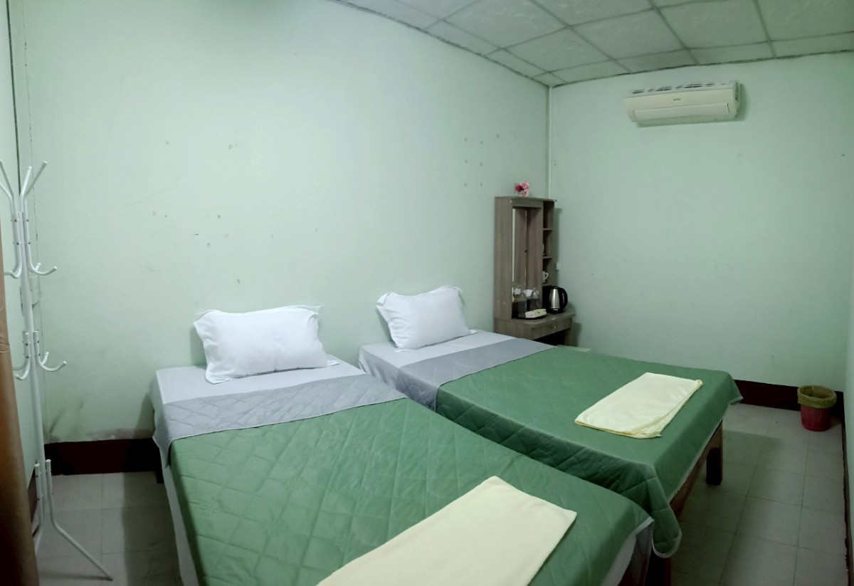 1 Bed Condo — photo 1