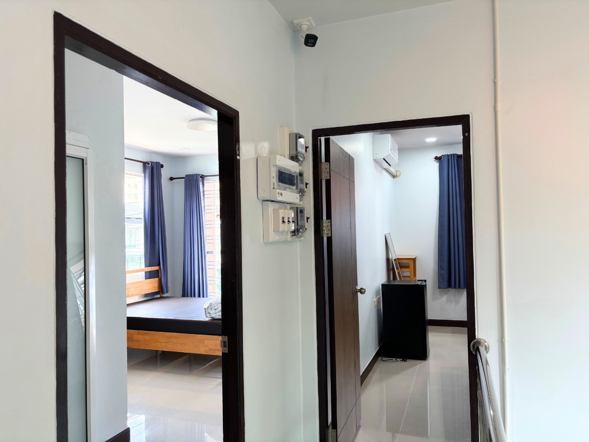 1 Bed Condo — photo 3