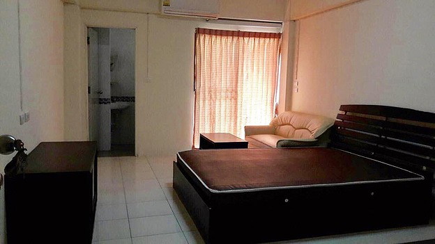 1 Bed Condo · Wang Thonglang, bangkok — photo 3