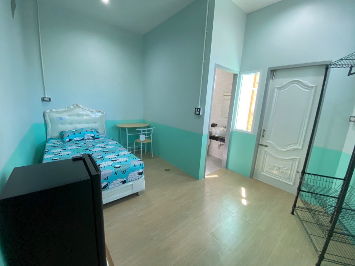 1 Bed Condo — photo 4