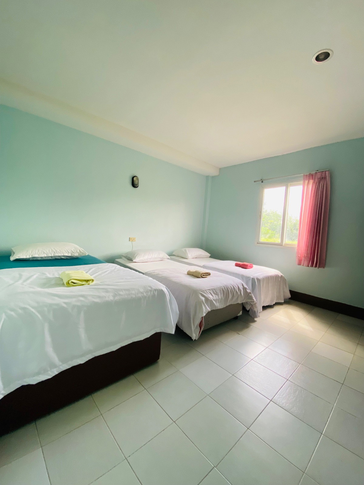 1 Bed Condo — photo 3