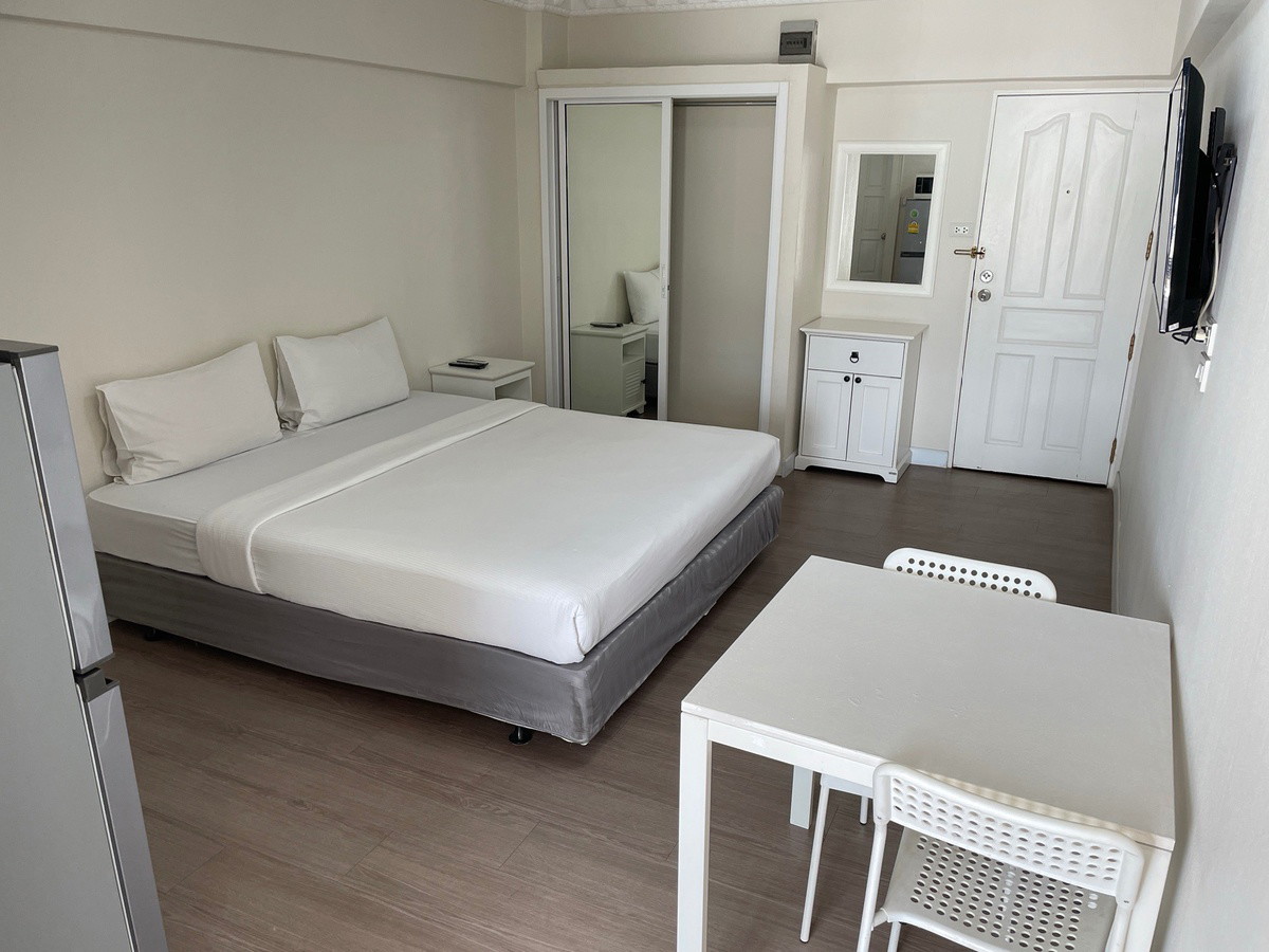1 Bed Condo · Phra Khanong, bangkok — photo 3