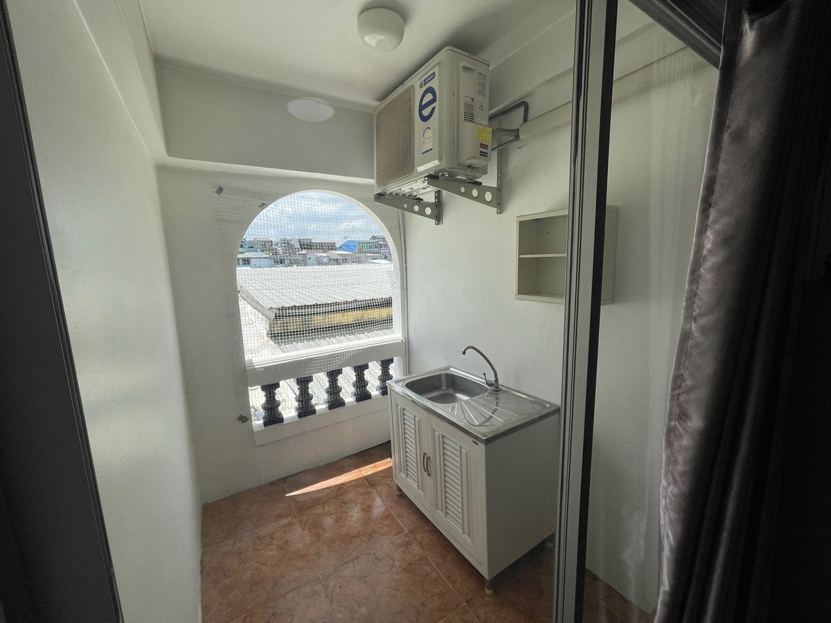 1 Bed Condo · Phra Khanong, bangkok — photo 5
