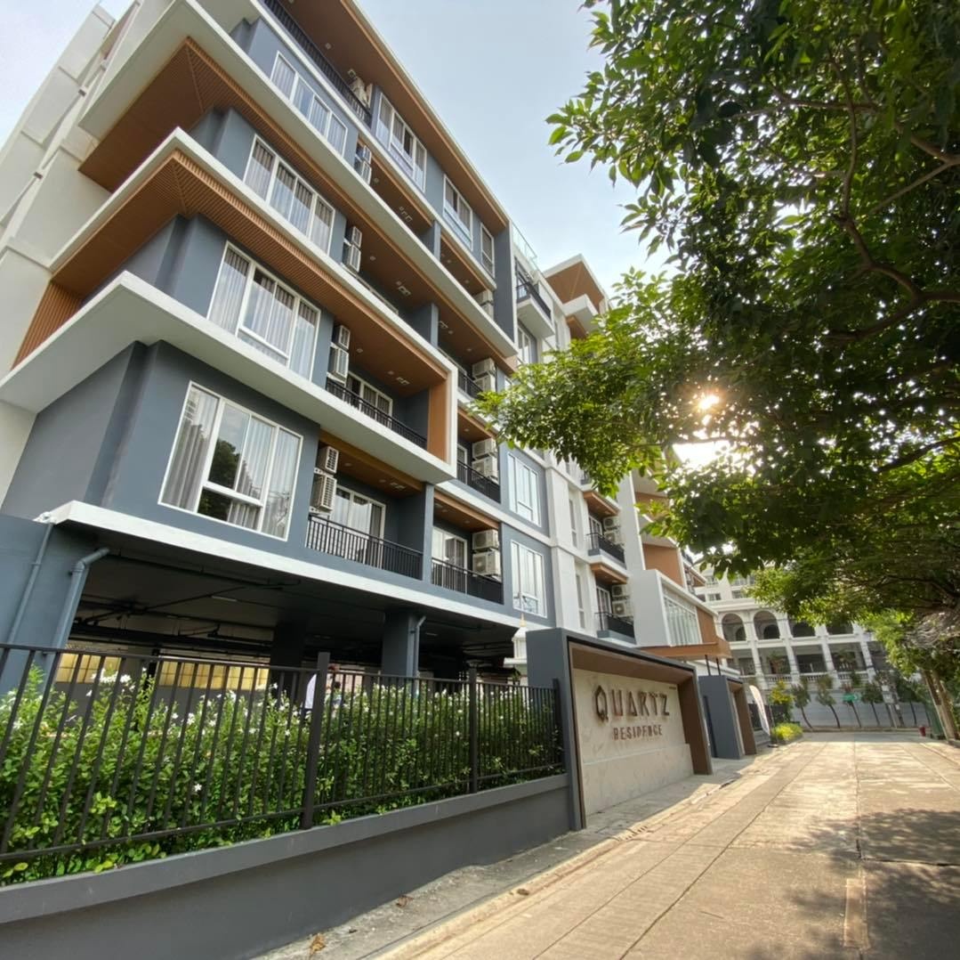 1 Bed Condo · Khlong Toei, bangkok — photo 1