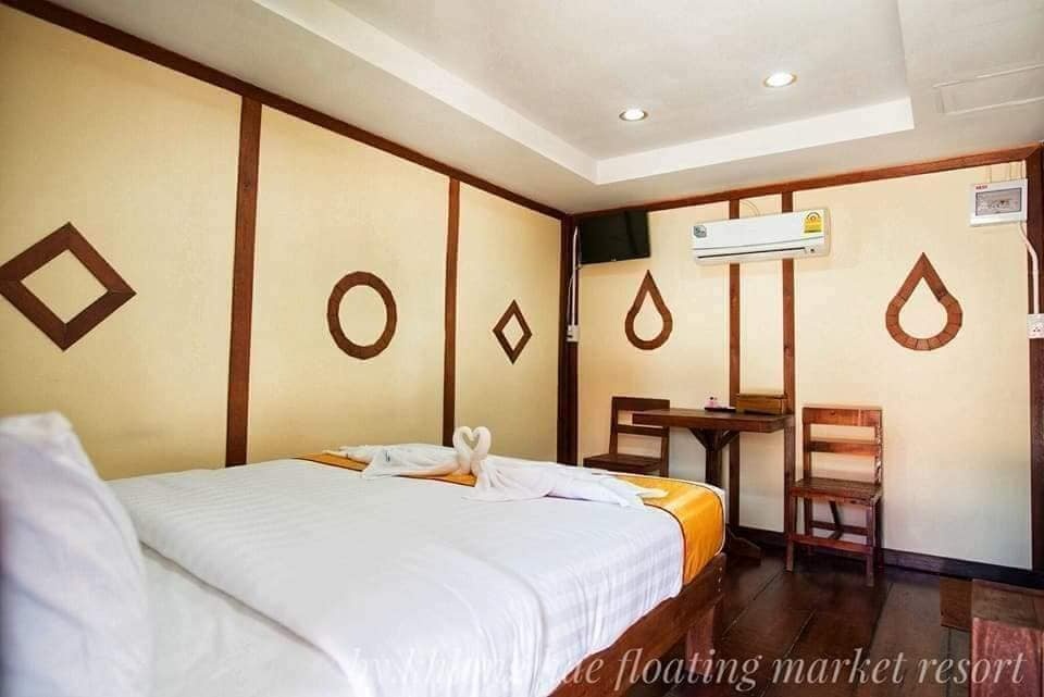 1 Bed Condo — photo 2