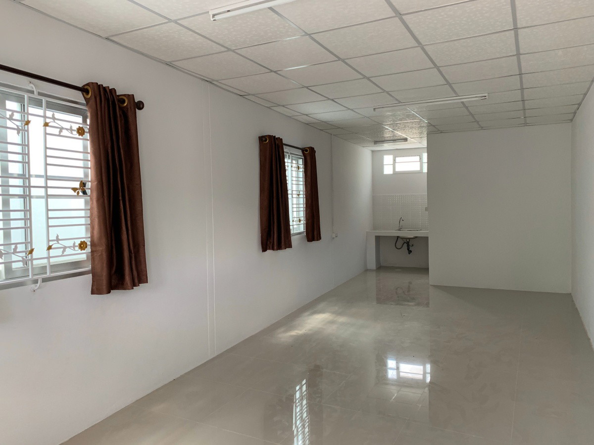 1 Bed Condo — photo 2