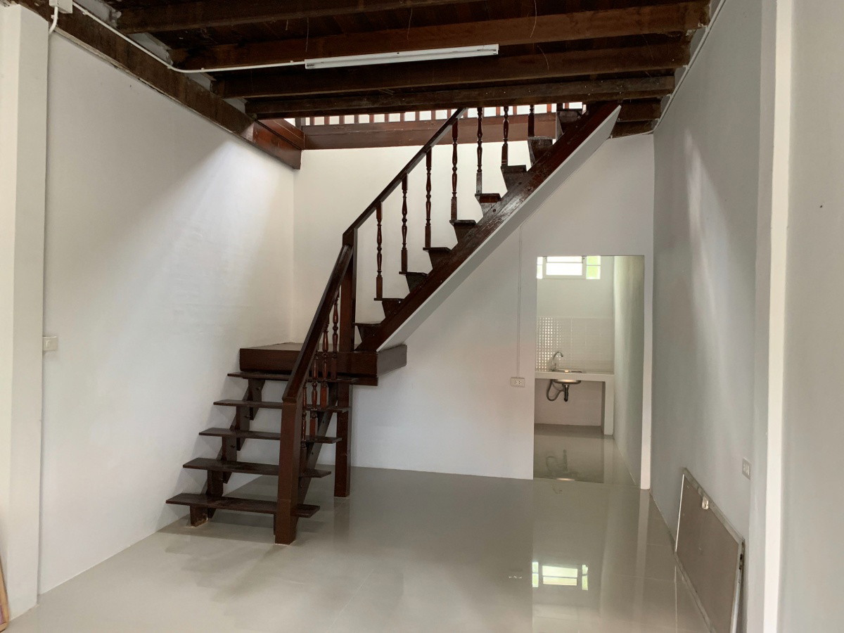1 Bed Condo — photo 3