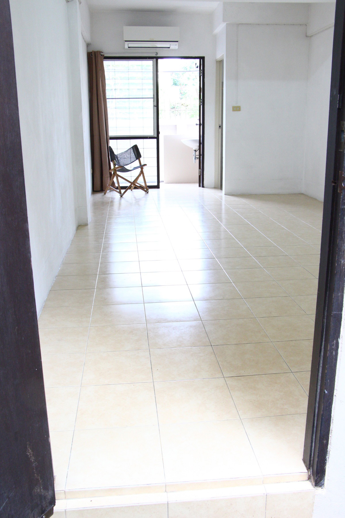 1 Bed Condo · Bang Khun Thian, bangkok — photo 2