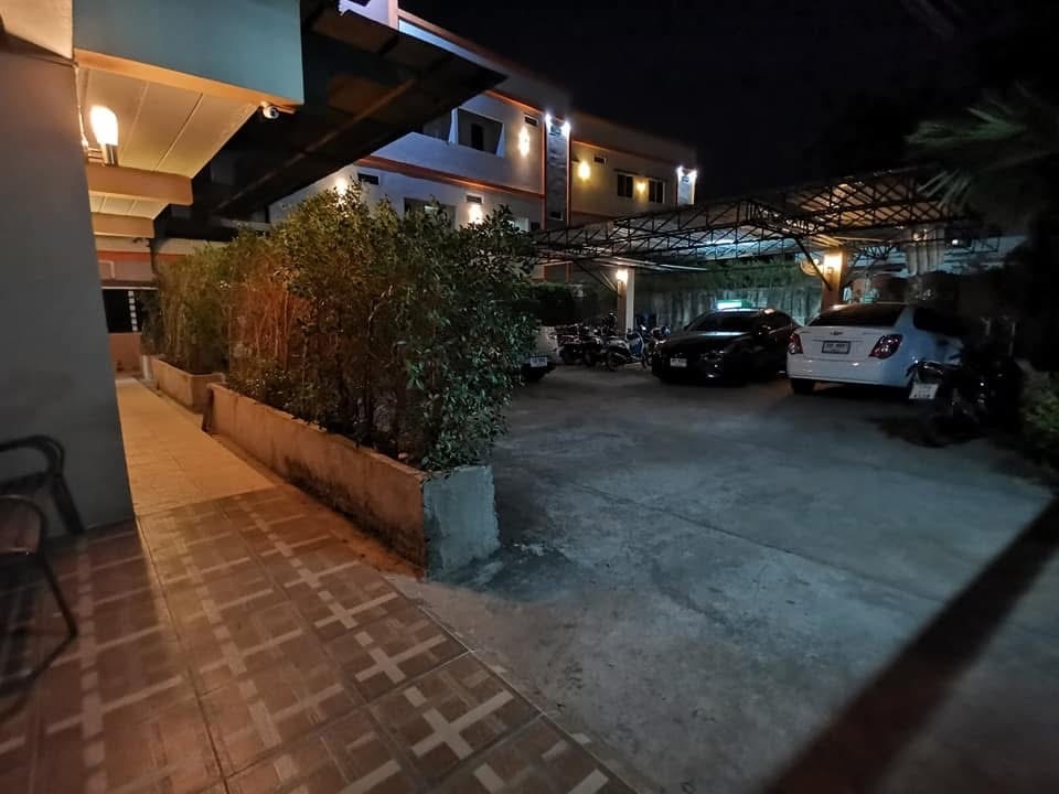 1 Bed Condo — photo 4