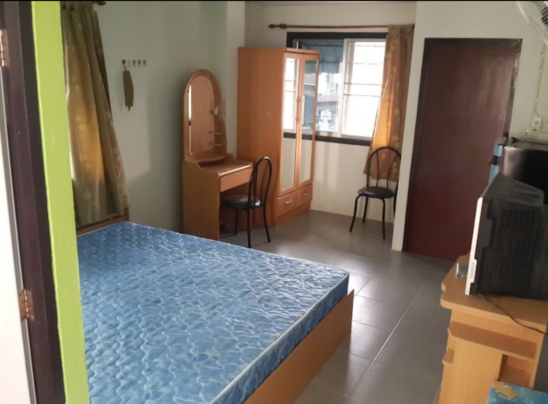 1 Bed Condo — photo 2