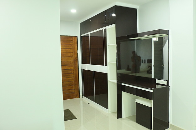 Condo — photo 2