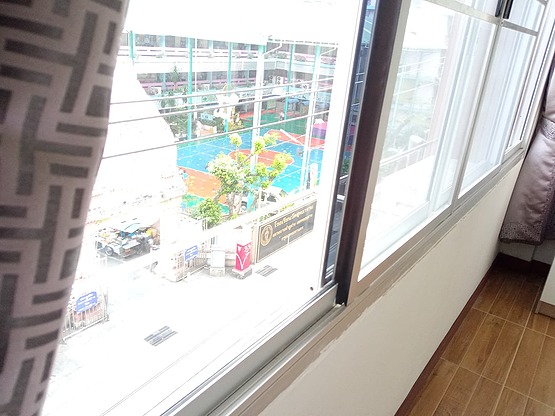 1 Bed Condo · Khlong San, bangkok — photo 4