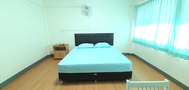 1 Bed Condo — photo 4