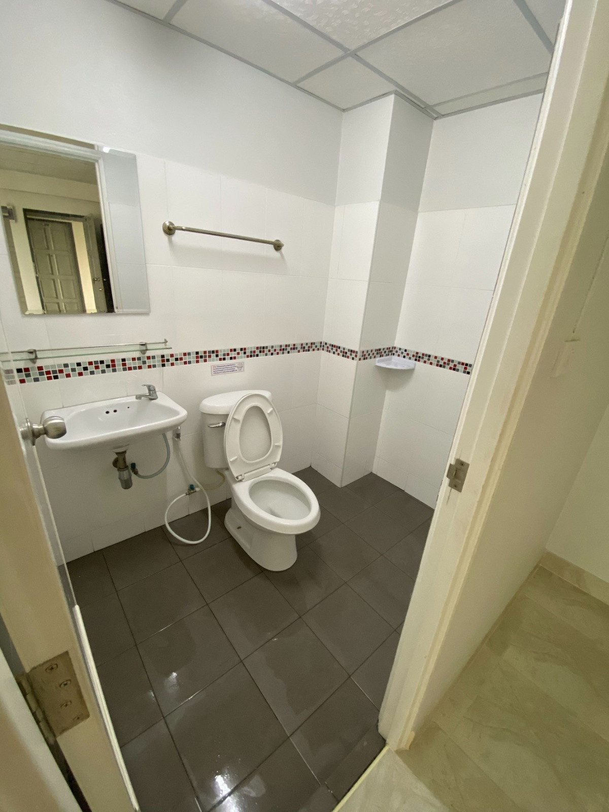 1 Bed Condo · Wang Thonglang, bangkok — photo 2