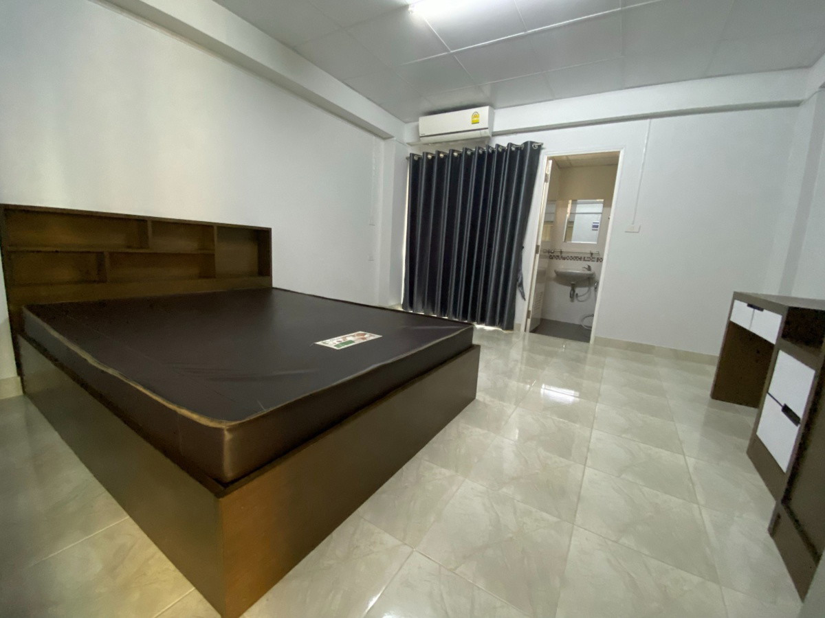 1 Bed Condo · Wang Thonglang, bangkok — photo 5