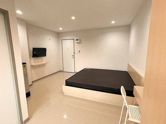 1 Bed Condo — photo 5