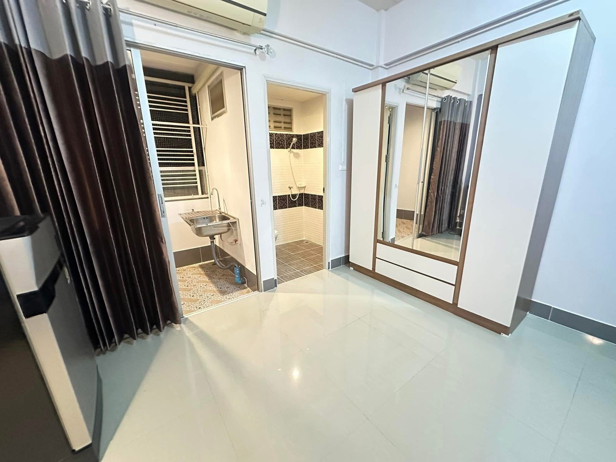 1 Bed Condo · Bang Khun Thian, bangkok — photo 1