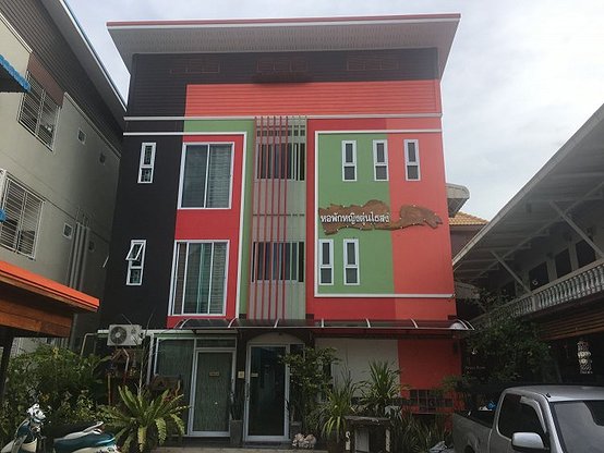 1 Bed Condo — photo 1