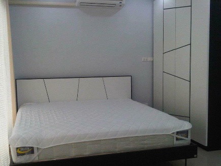 1 Bed Condo — photo 2