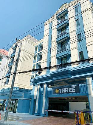 Condo · Huai Khwang, bangkok — photo 1