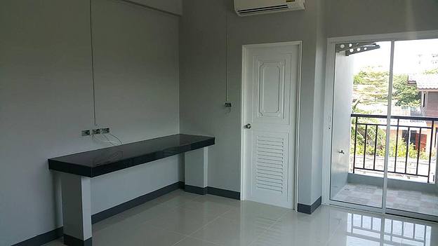 Condo · bangkok — photo 3