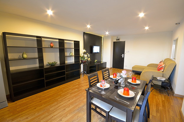 1 Bed Condo · Khlong Toei, bangkok — photo 2