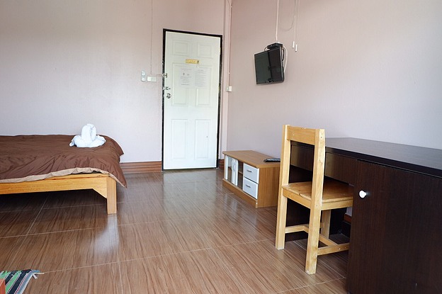 1 Bed Condo — photo 3
