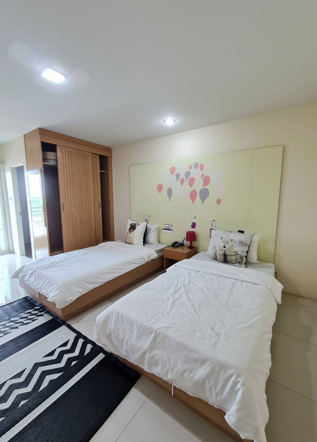 1 Bed Condo — photo 5