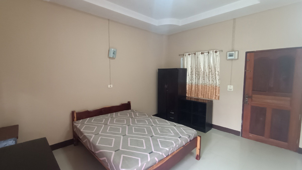 1 Bed Condo — photo 1