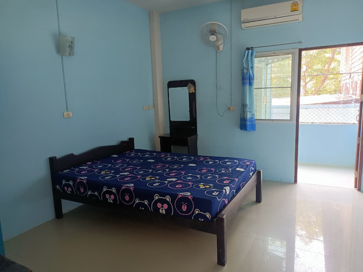 1 Bed Condo — photo 5