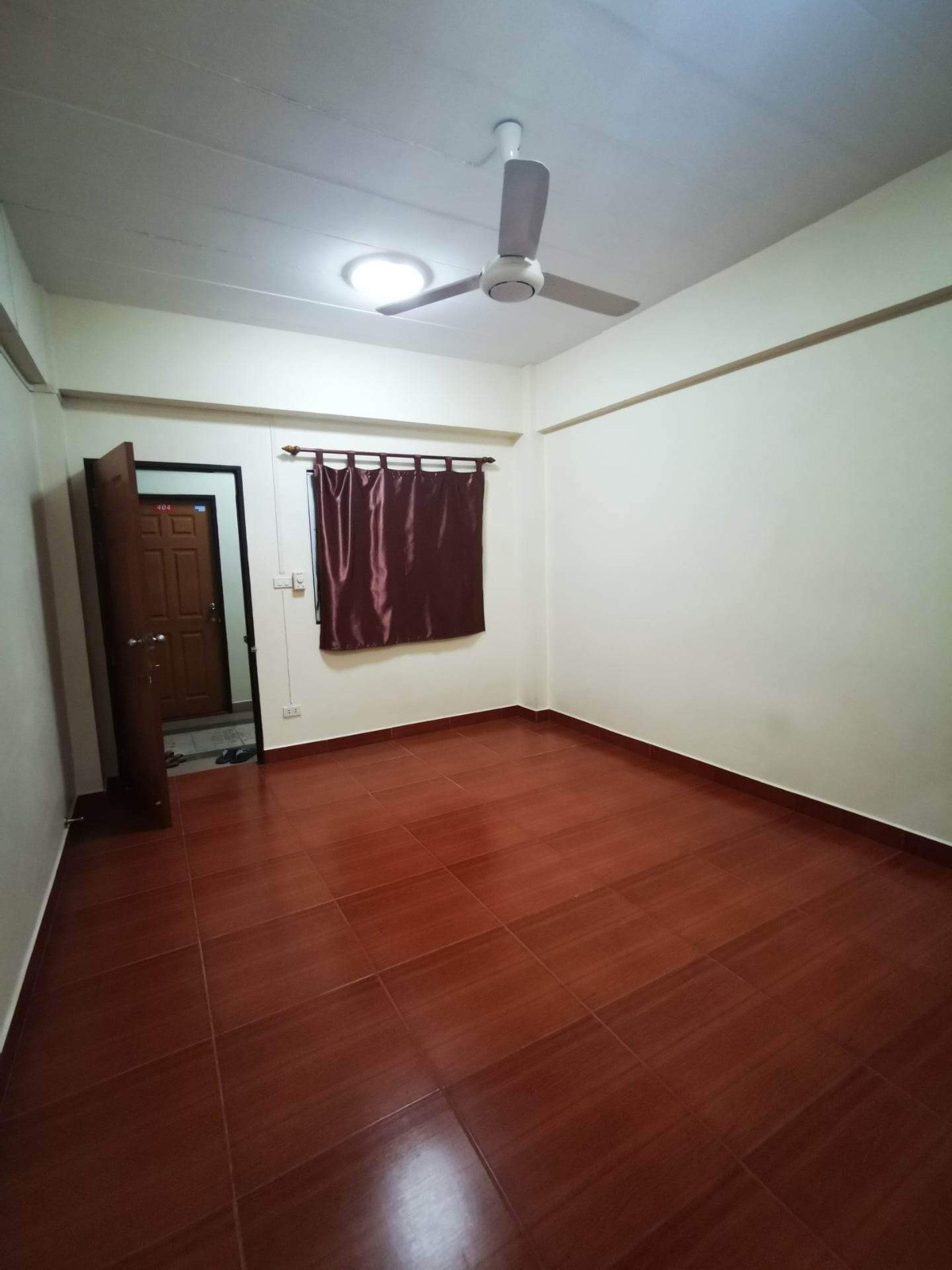 1 Bed Condo — photo 3