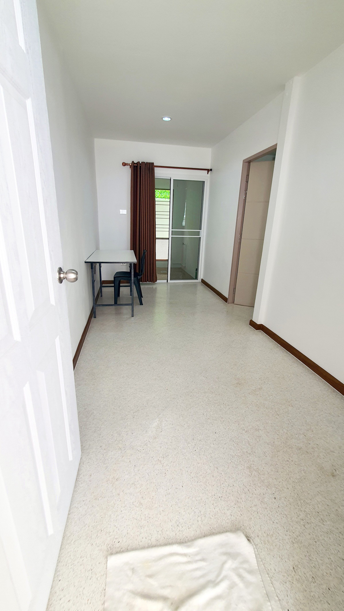 1 Bed Condo — photo 2