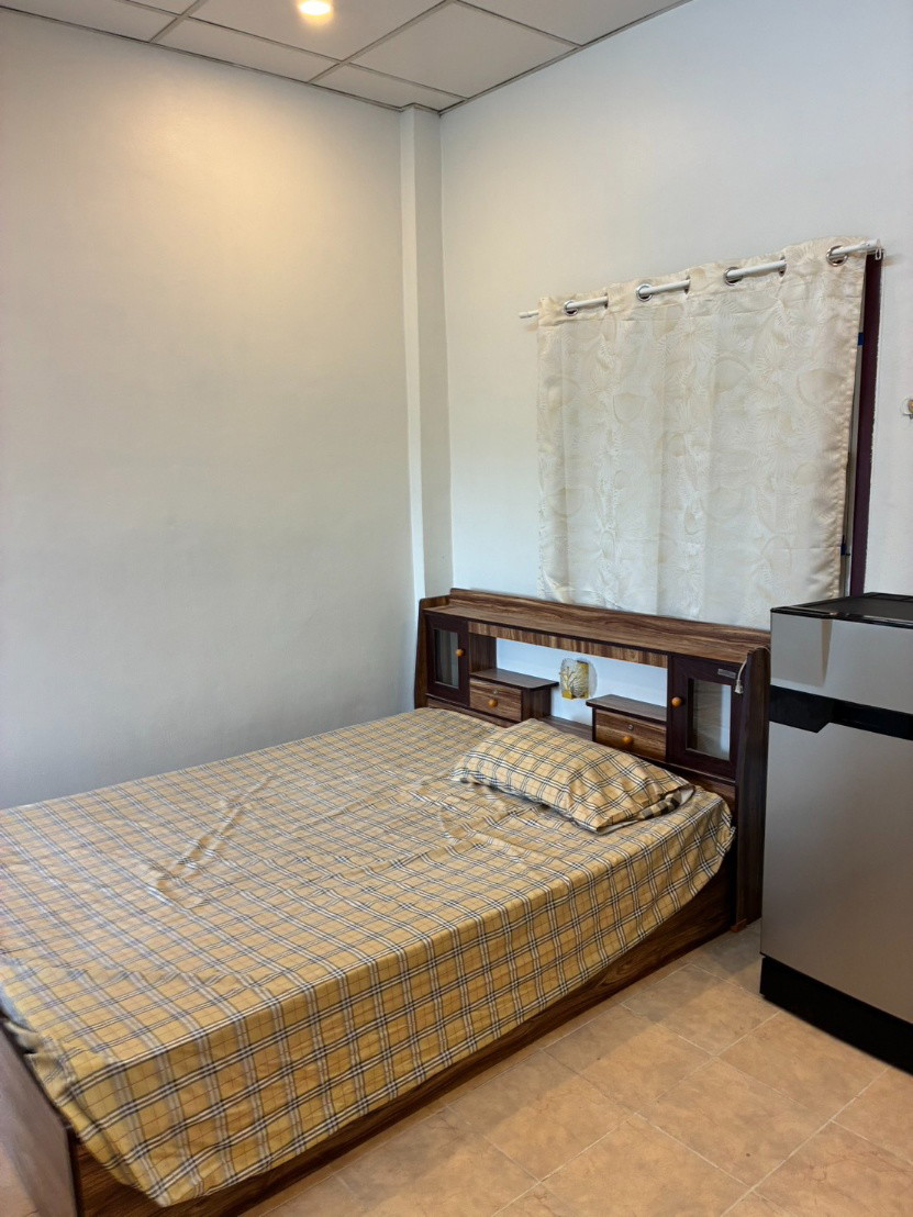 1 Bed Condo — photo 2
