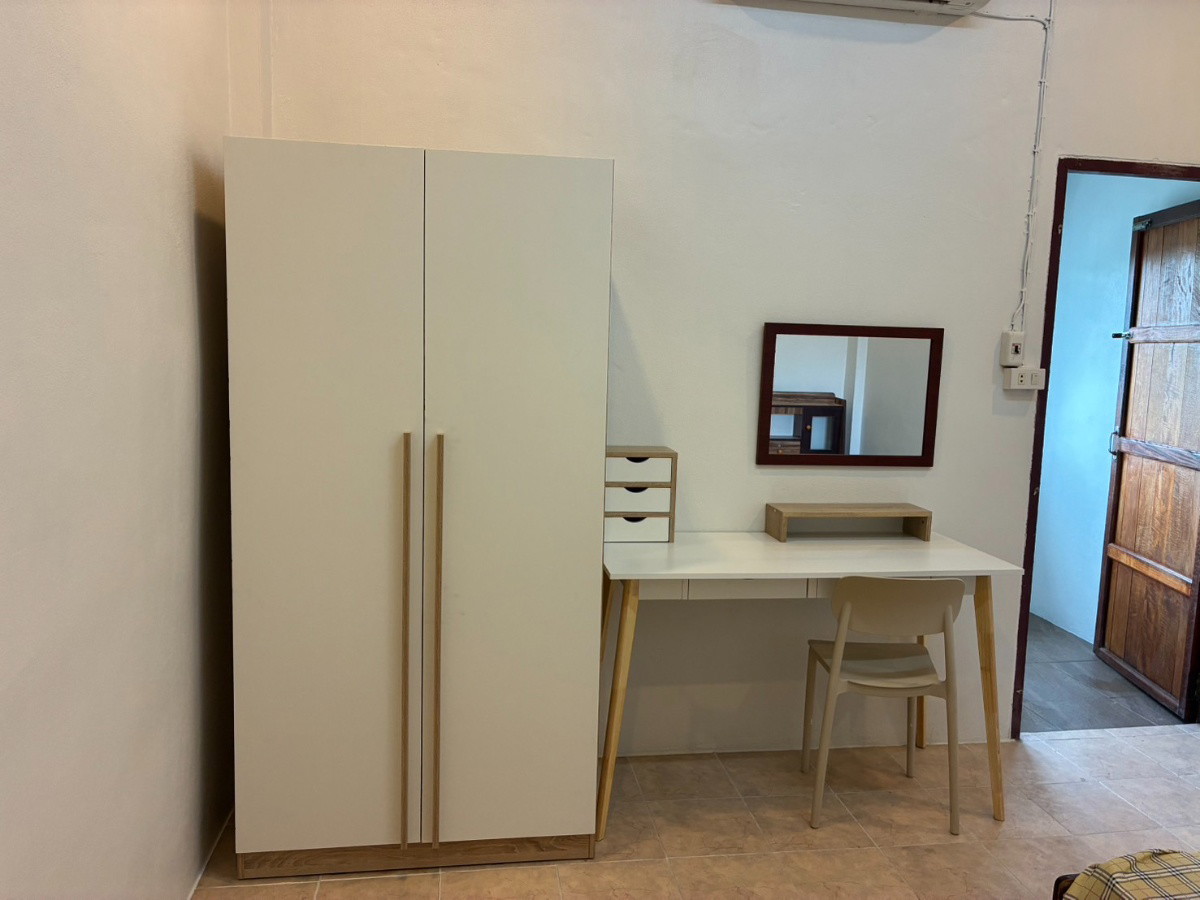 1 Bed Condo — photo 4