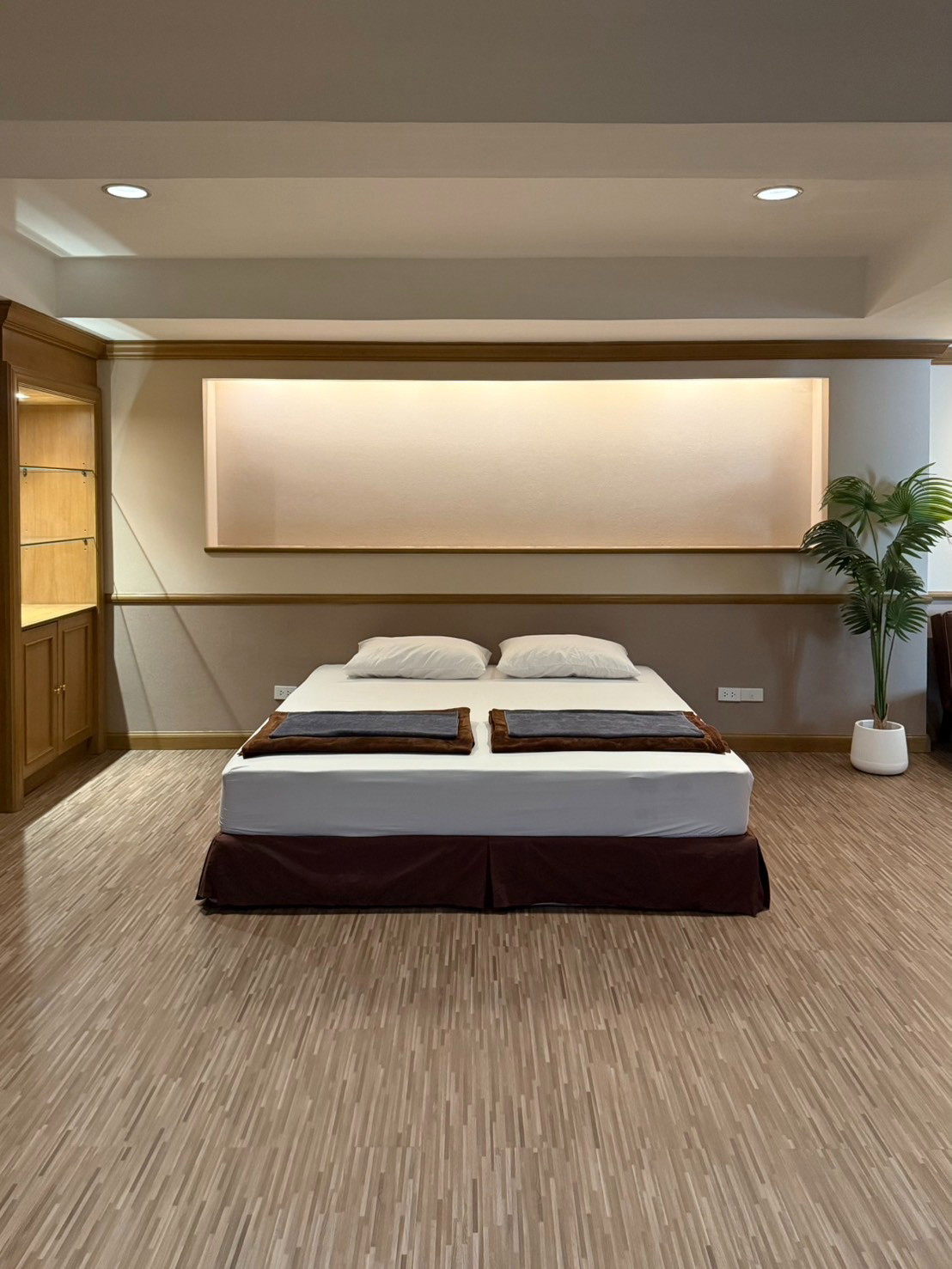 1 Bed Condo · Pom Prap Sattru Phai, bangkok — photo 4