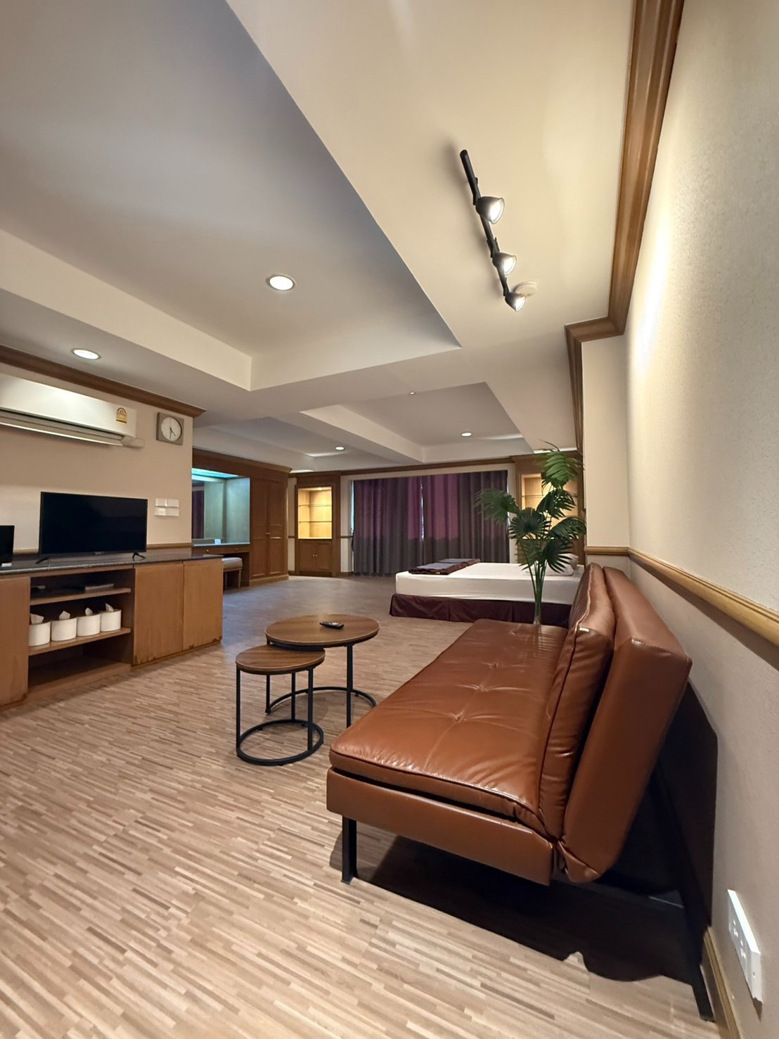 1 Bed Condo · Pom Prap Sattru Phai, bangkok — photo 5