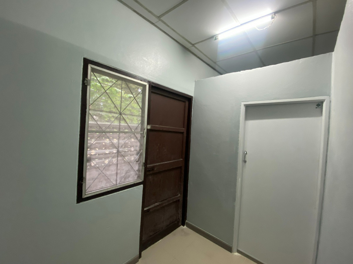 1 Bed Condo — photo 3