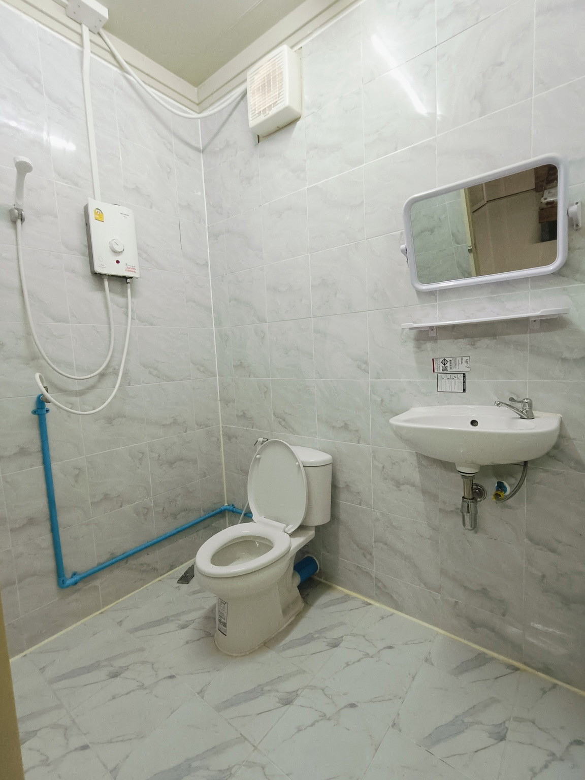 1 Bed Condo — photo 4