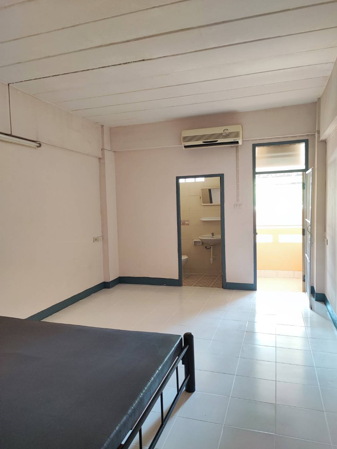 1 Bed Condo · Taling Chan, bangkok — photo 1