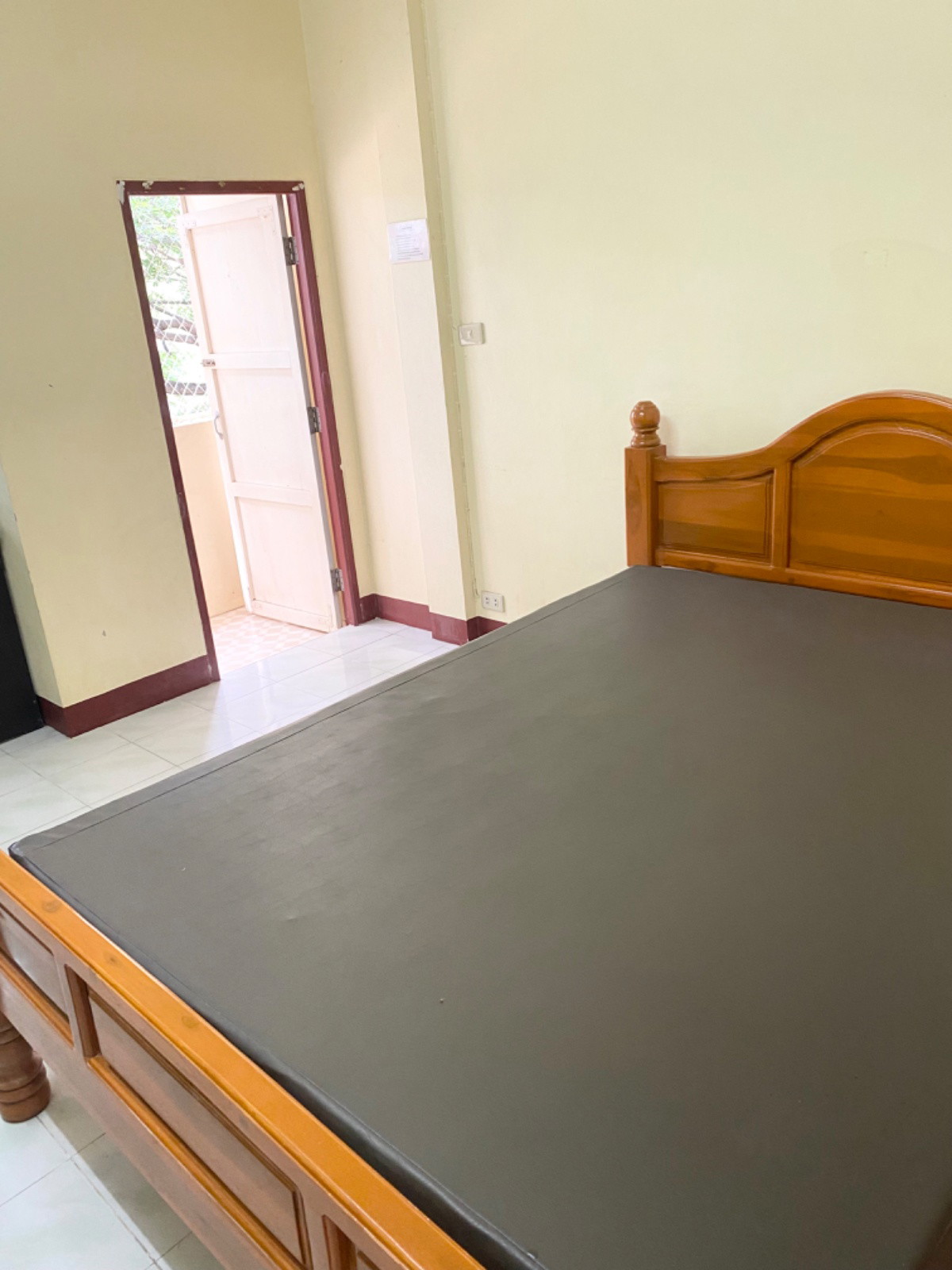 1 Bed Condo — photo 1