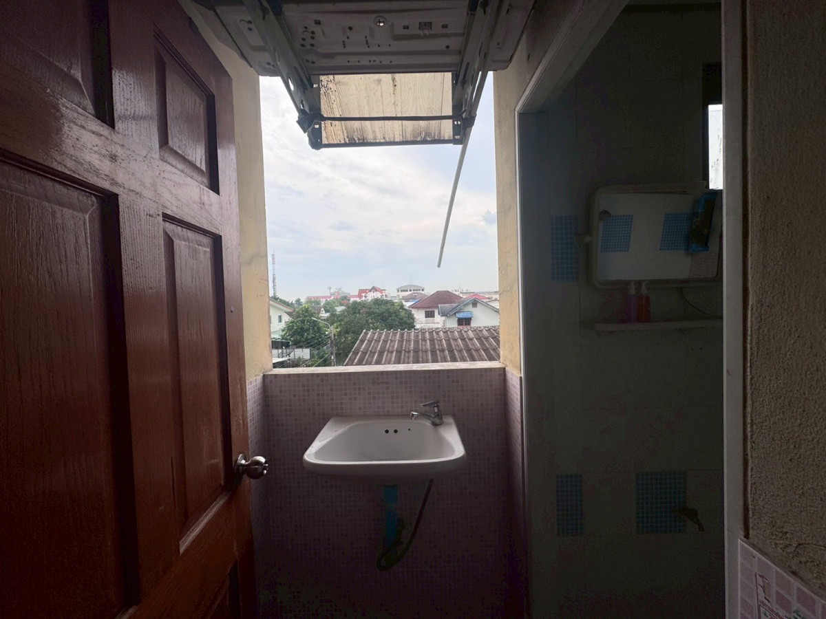 1 Bed Condo · Prawet, bangkok — photo 2