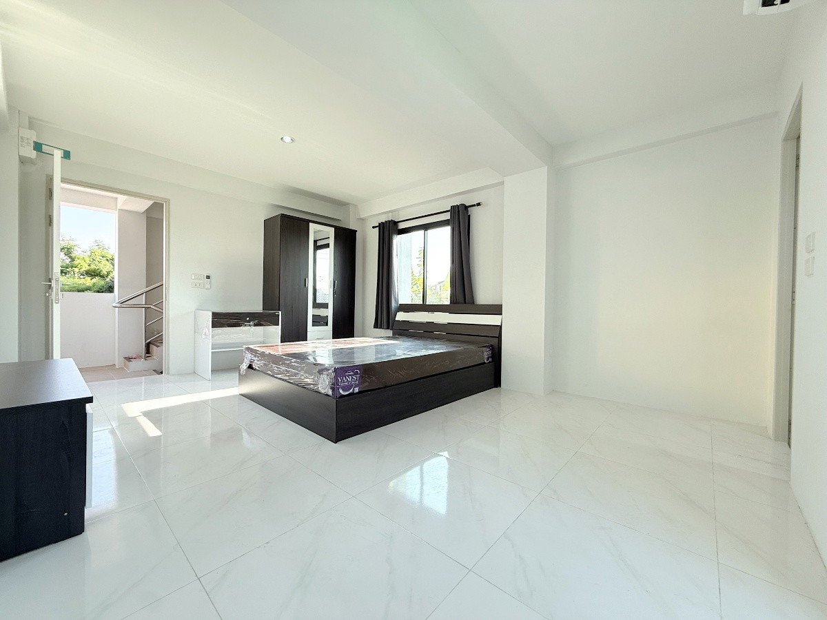 Condo · Mueang Samut Prakan, samut_prakan