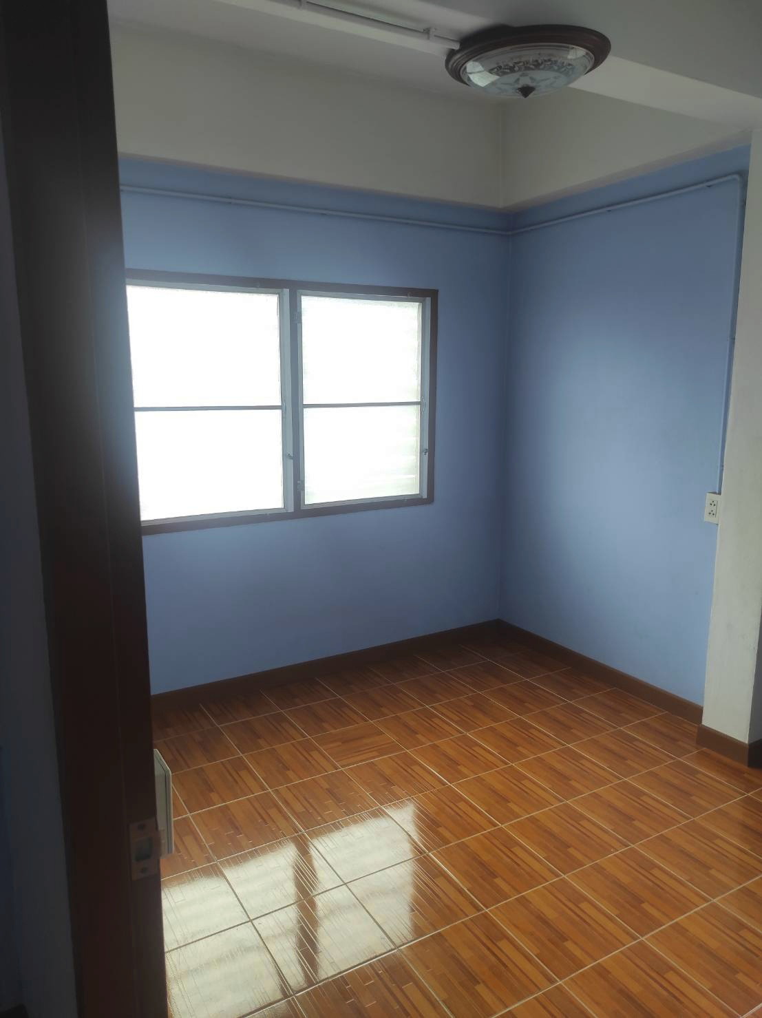 1 Bed Condo — photo 3